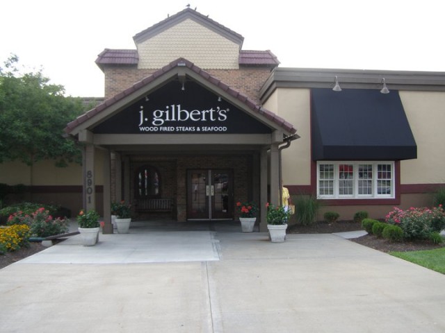 J. Gilbert’s – Overland Park